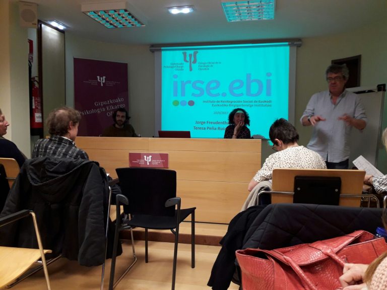 Profesionales del IRSE-EBI imparten en Gipuzkoa formación sobre ‘Hombres, igualdad y violencia’